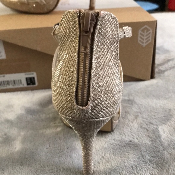 “Call It Spring” Belloli stilettos with back zip - Picture 4 of 5